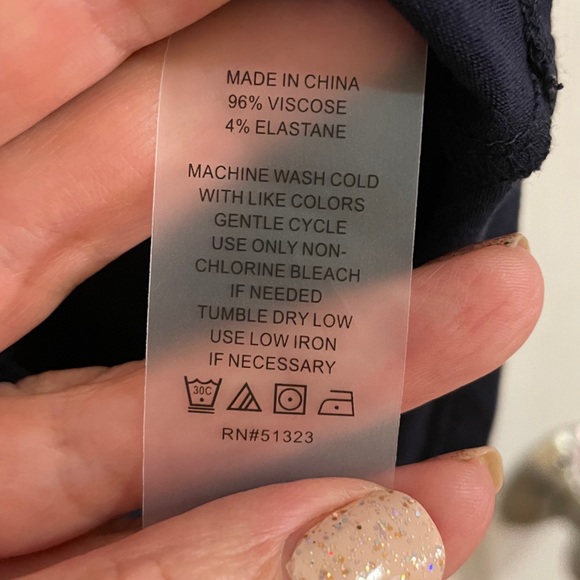 Vince Camuto River Valley Asymmetrical Top - Picture 3 of 4